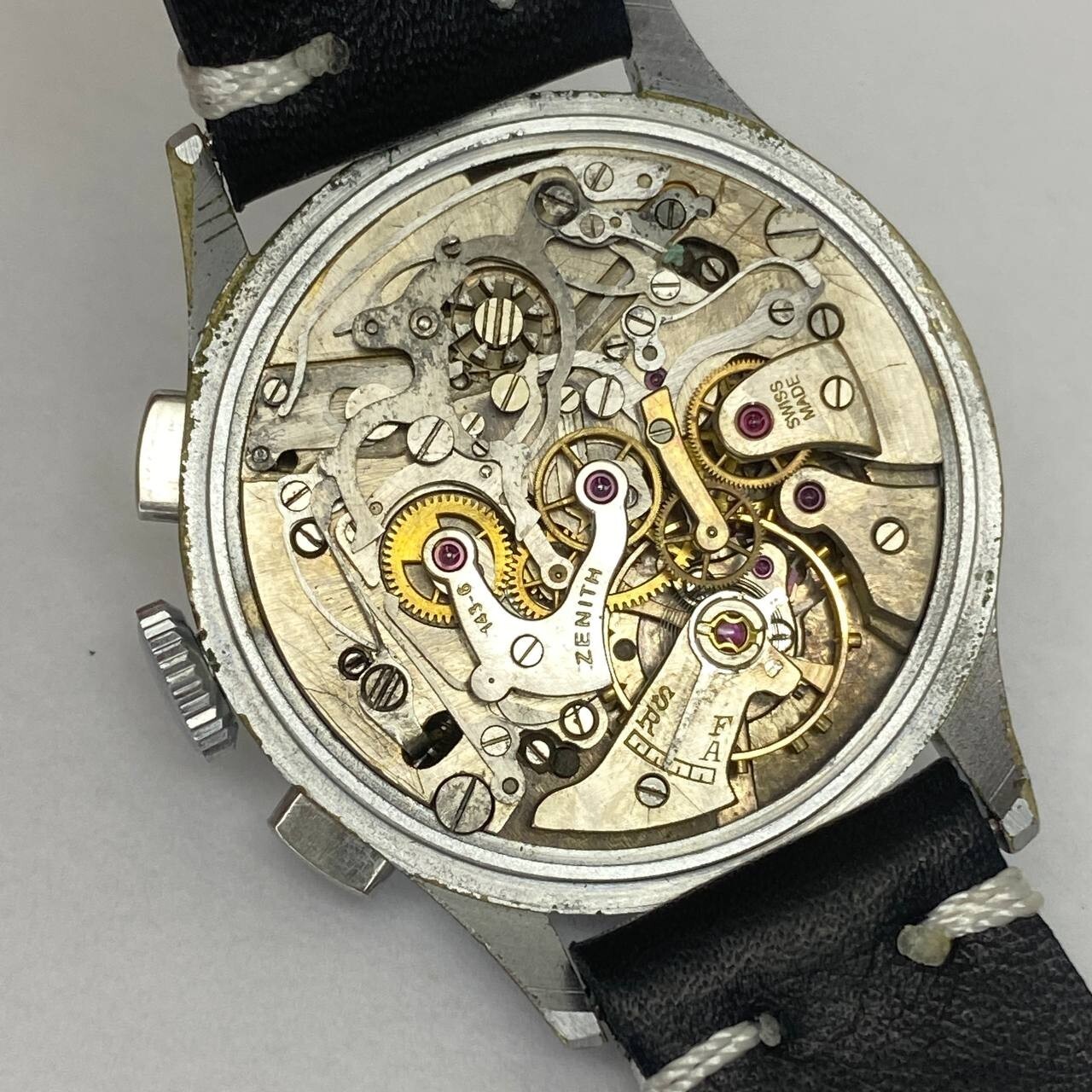 VINTAGE ZENITH CHRONOGRAPH 36MM MANUAL WIND CAL EXCELSIOR PARK