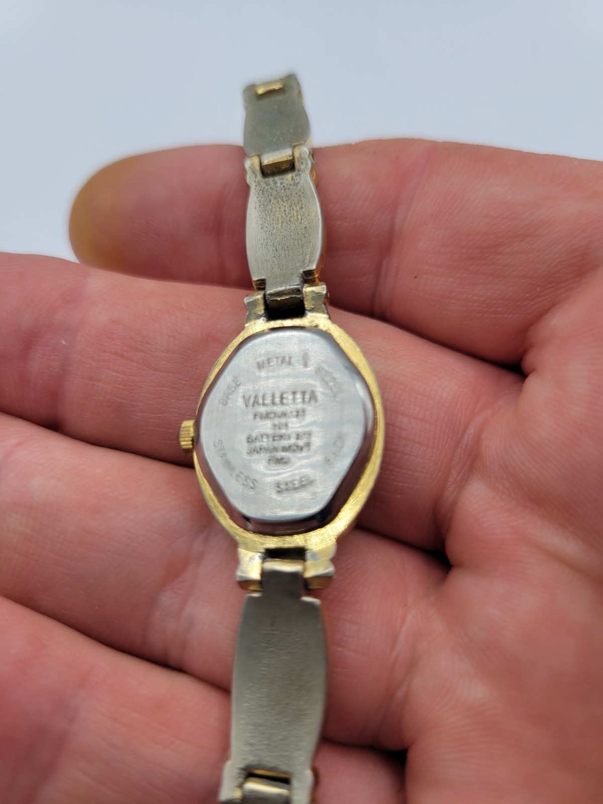 Vintage Valleta Ladies Watch With Yellow Stones and new Battery