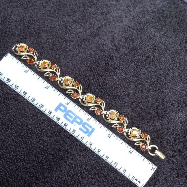 Gold Tone Link Chain Bracelet Amber Orange Round Stones w/ Clasp 7 in