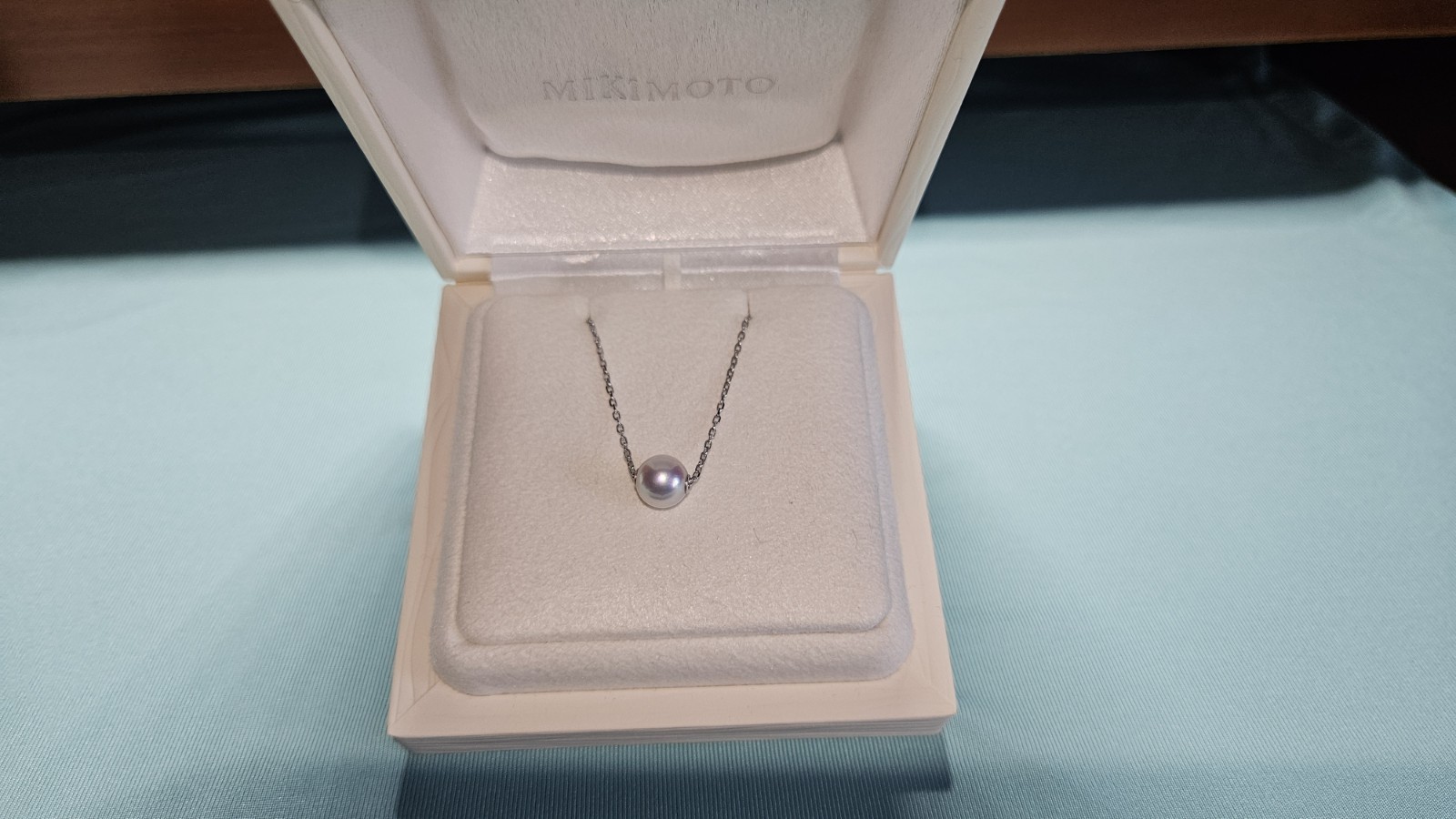 MIKIMOTO 18k White Gold Akoya 8mm Round Pearl A+ Pendant Necklace Cable Chain