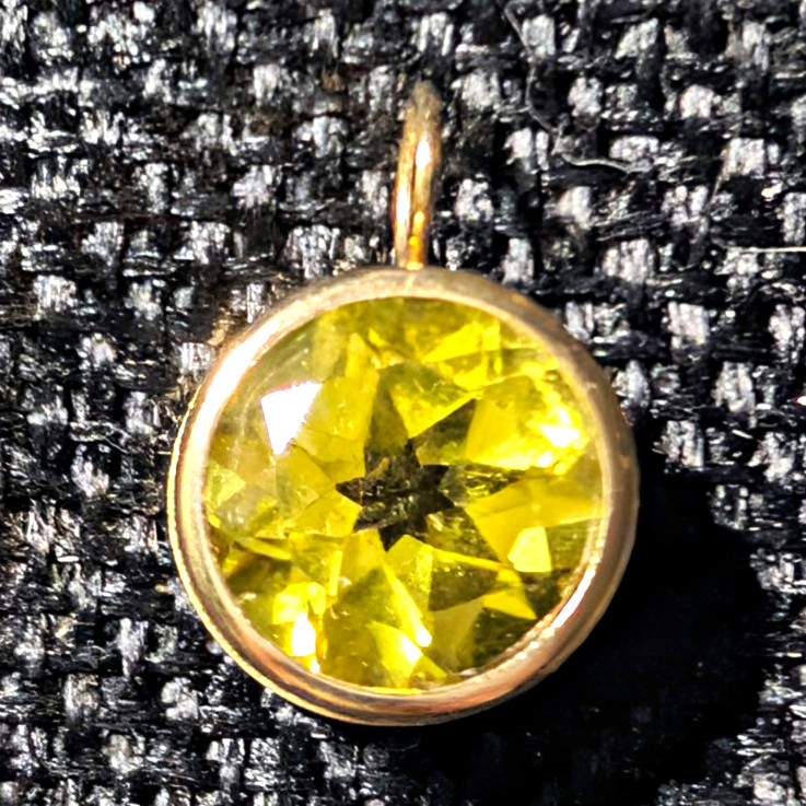 14k Round Peridot Stone Bezel Set Pendant (Chain Not Included)