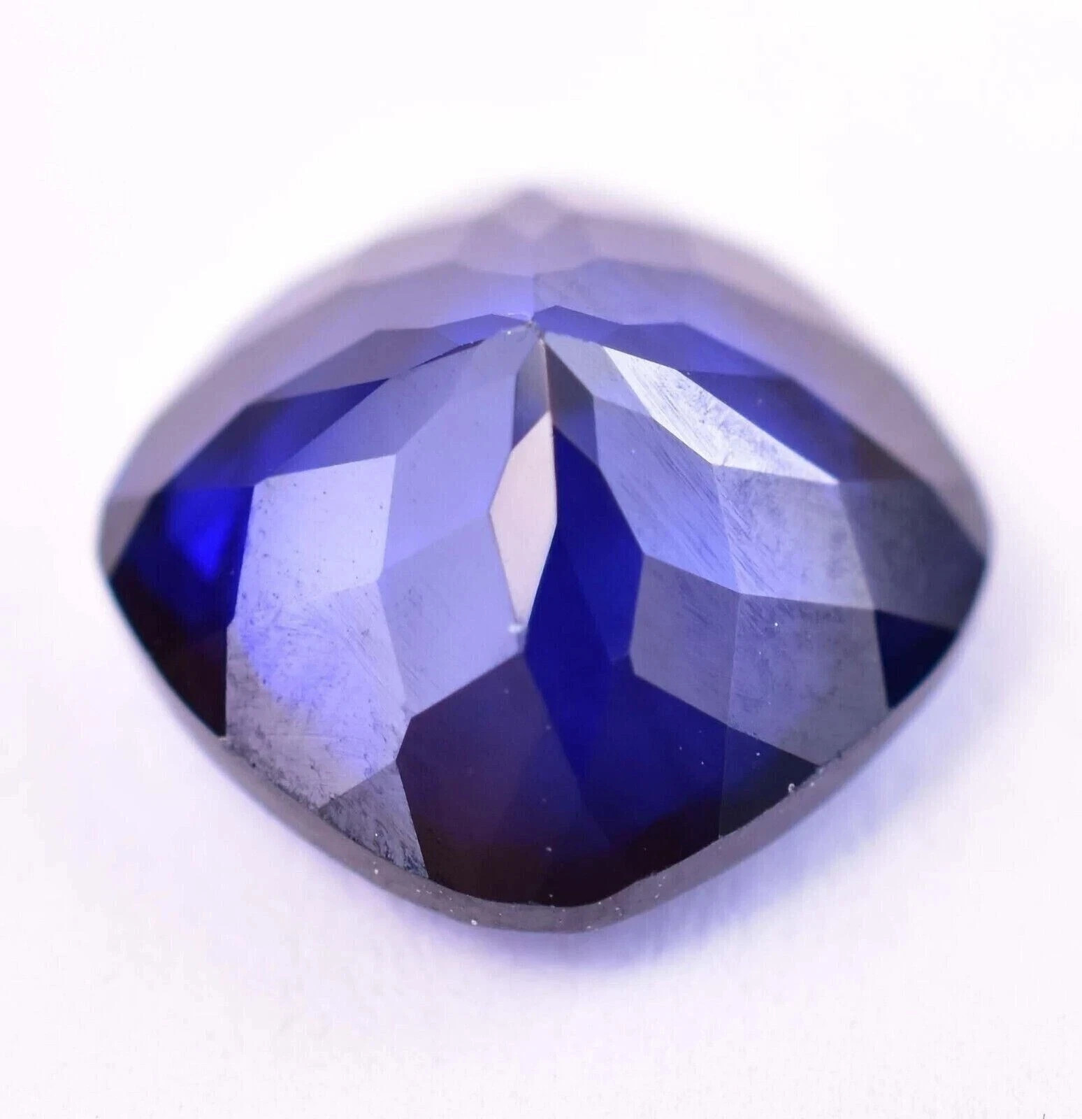 Natural Blue Sapphire – 25 Ct Cushion Cut AGL Certified Flawless Loose Gemstone