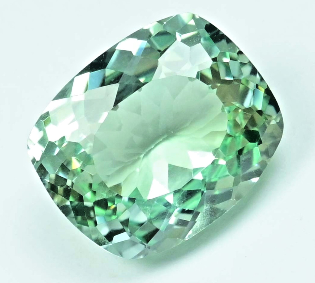 Flawless Natural Green Montana Sapphire 13.75 Ct Cushion Cut Certified Gemstone