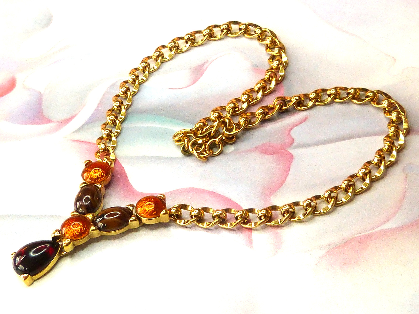 MONET Necklace Vintage 1980s Gold-plated Red Gold Foil-backed Glass Cabouchons