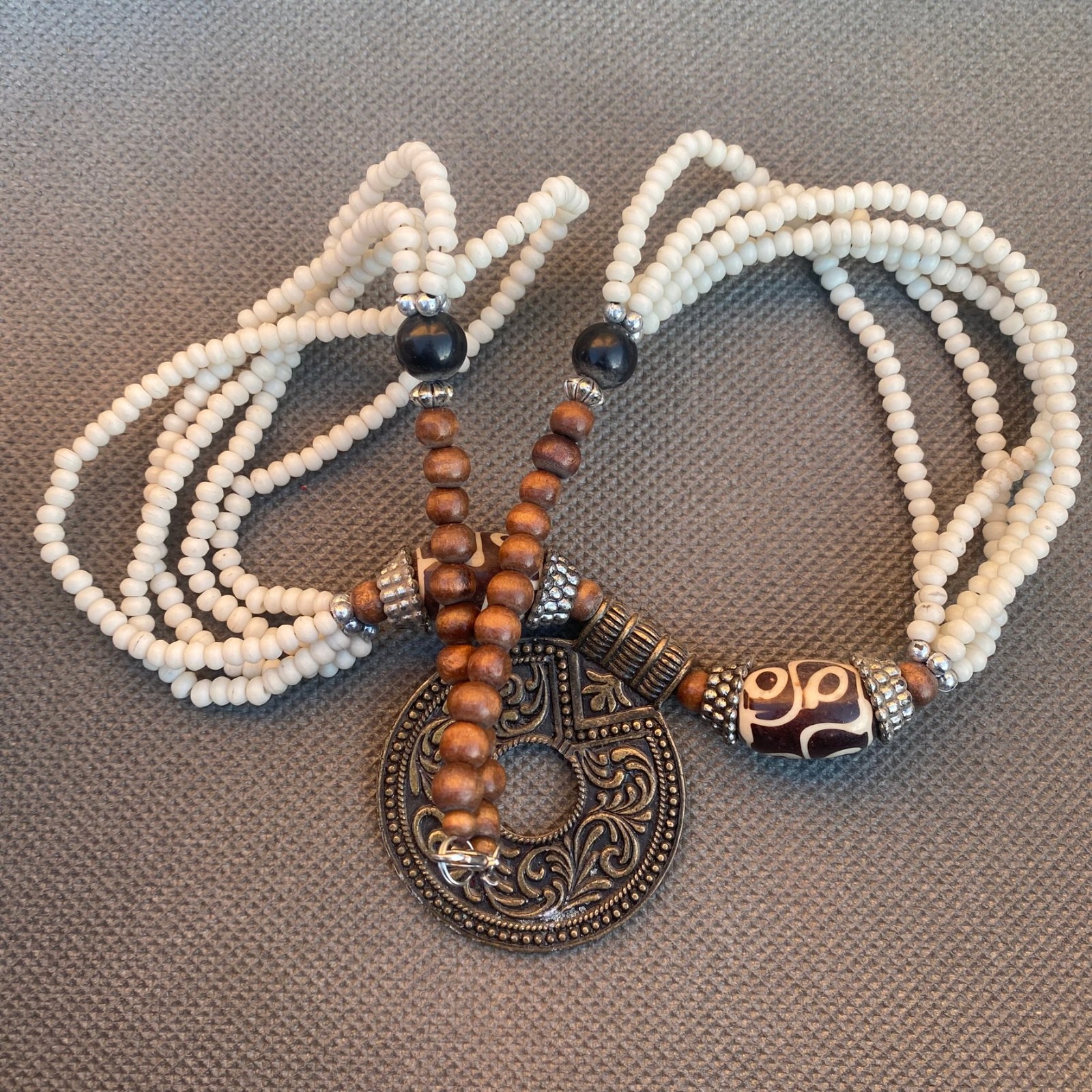 Handcrafted African Tuareg Berber Necklace Ethnic Tribal Jewelry white beads