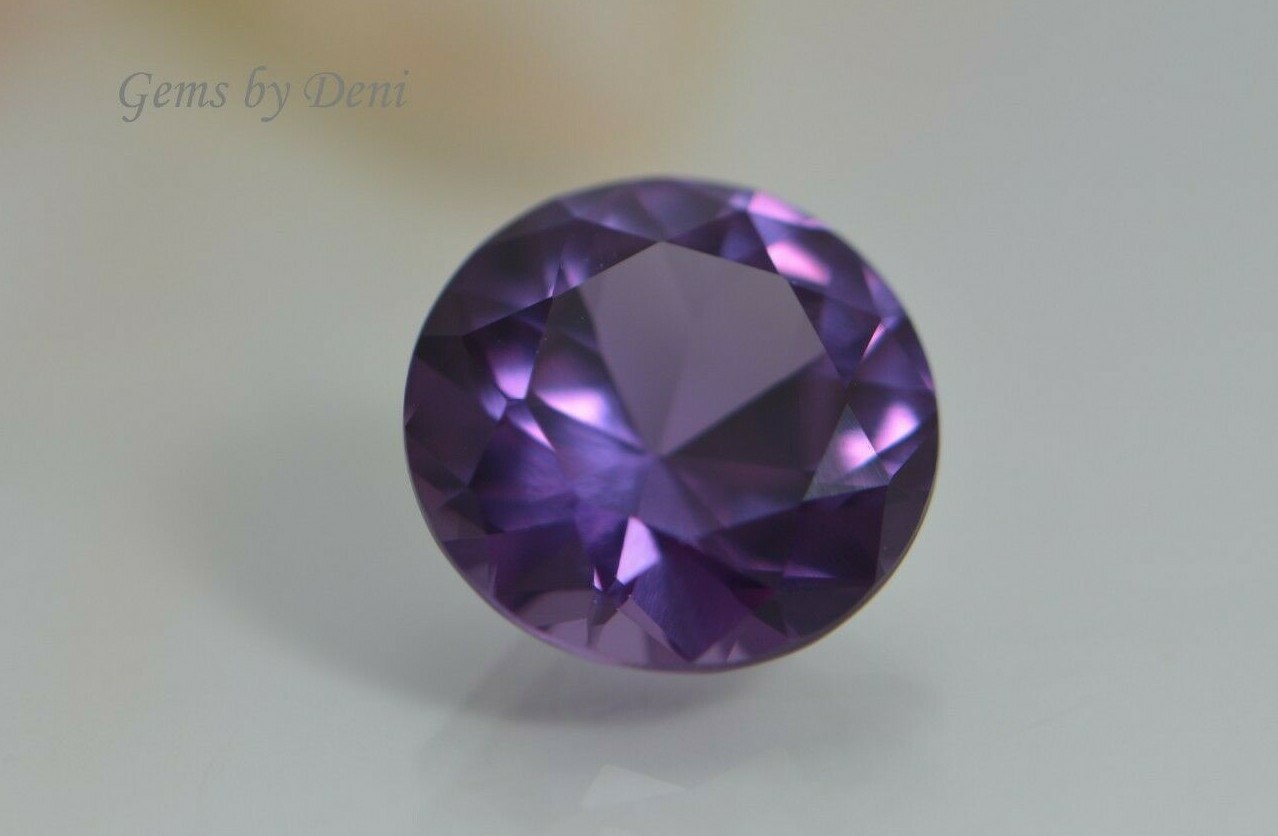 Lab-Created Alexandrite Round Shape Corundum (1mm-16mm)