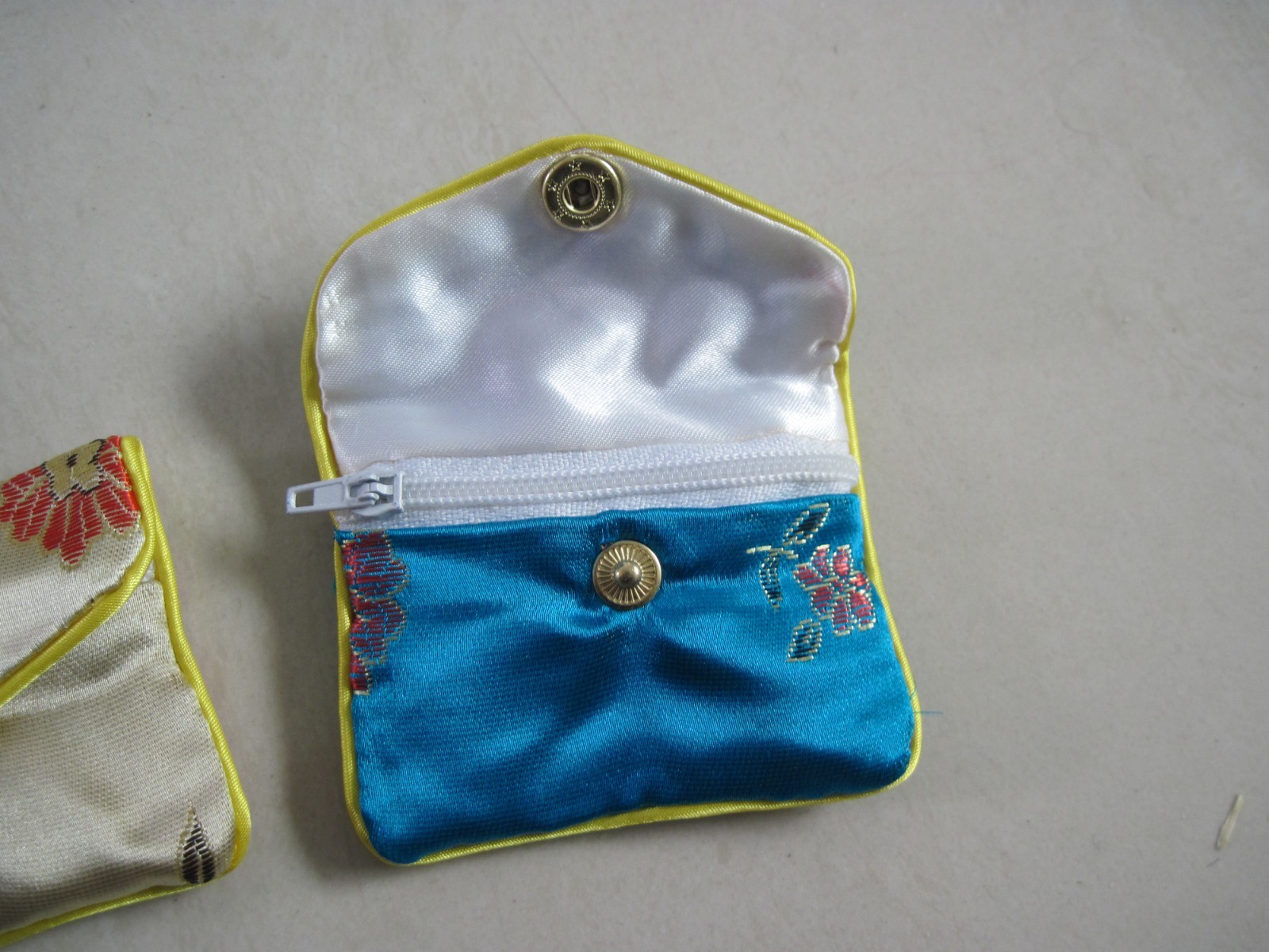 120 X Fancy Silk Chinese Jewelry Purse Pouches Zipper Bag 3 COLORS 3″X2.5″