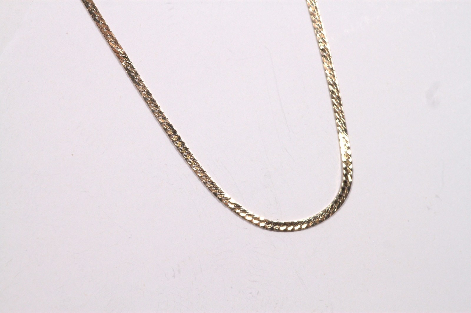 Gold Chain – 9ct Gold Curb Chain Necklace Fine 16 inches 40cm