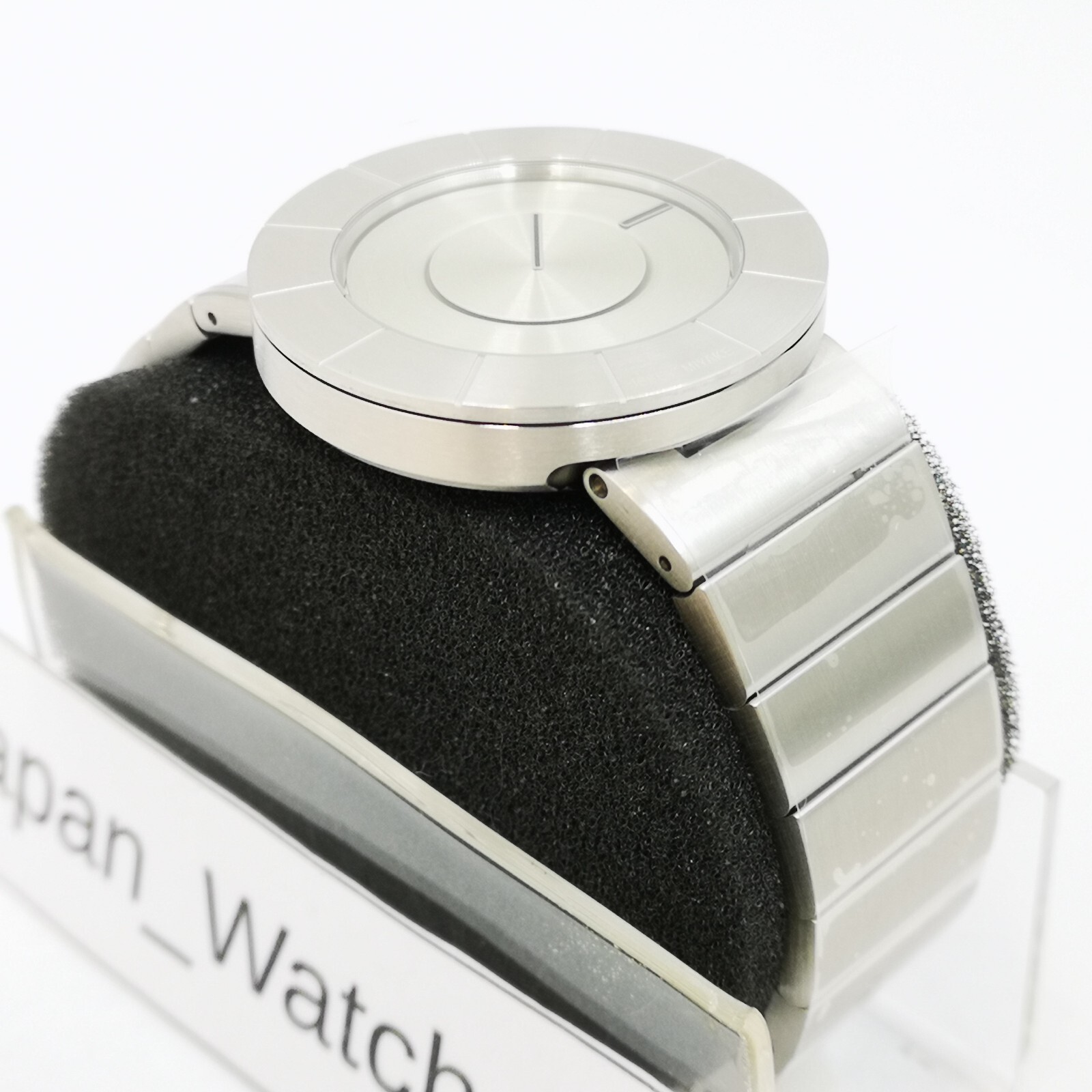 ISSEY MIYAKE TO Tio Yoshioka Tokujin design NY0N001 Silver Men Watch New in Box