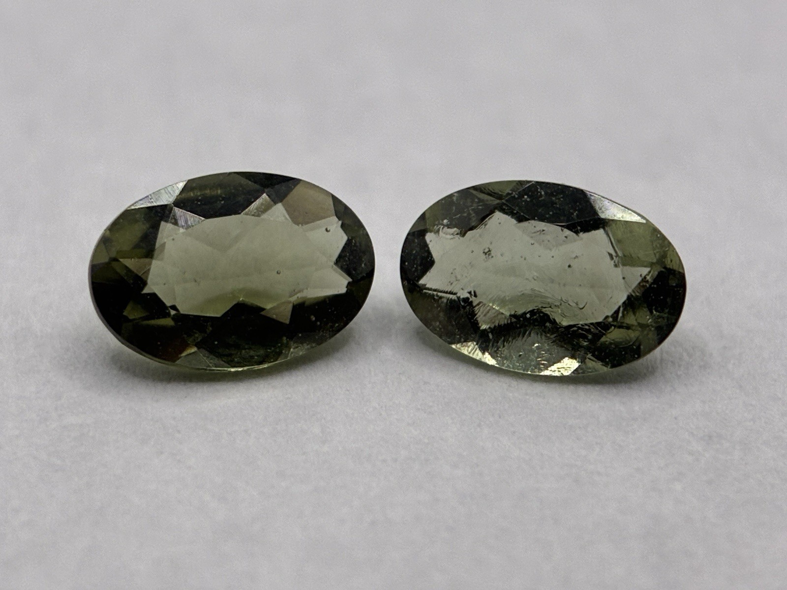 Moldavite 6×4 mm Oval Cut Loose Gemstone Matching Set Czech Republic 2 Pieces