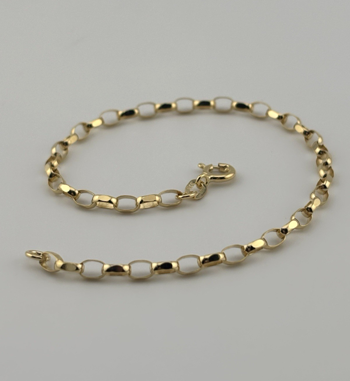 9ct Yellow Gold Ladies Solid Oval 3mm Belcher Bracelet 7.5 Inch Diamond Cut