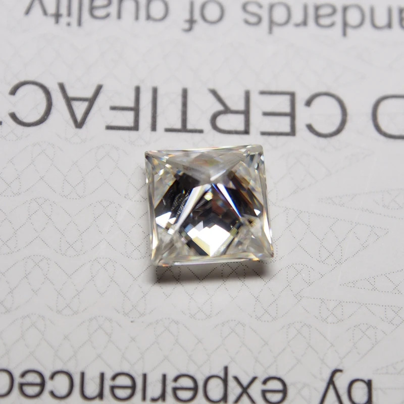 Moissanite Princess Loose Stone D Color VVS1 GRA Certified 3mm-14mm 0.1CT-10CT