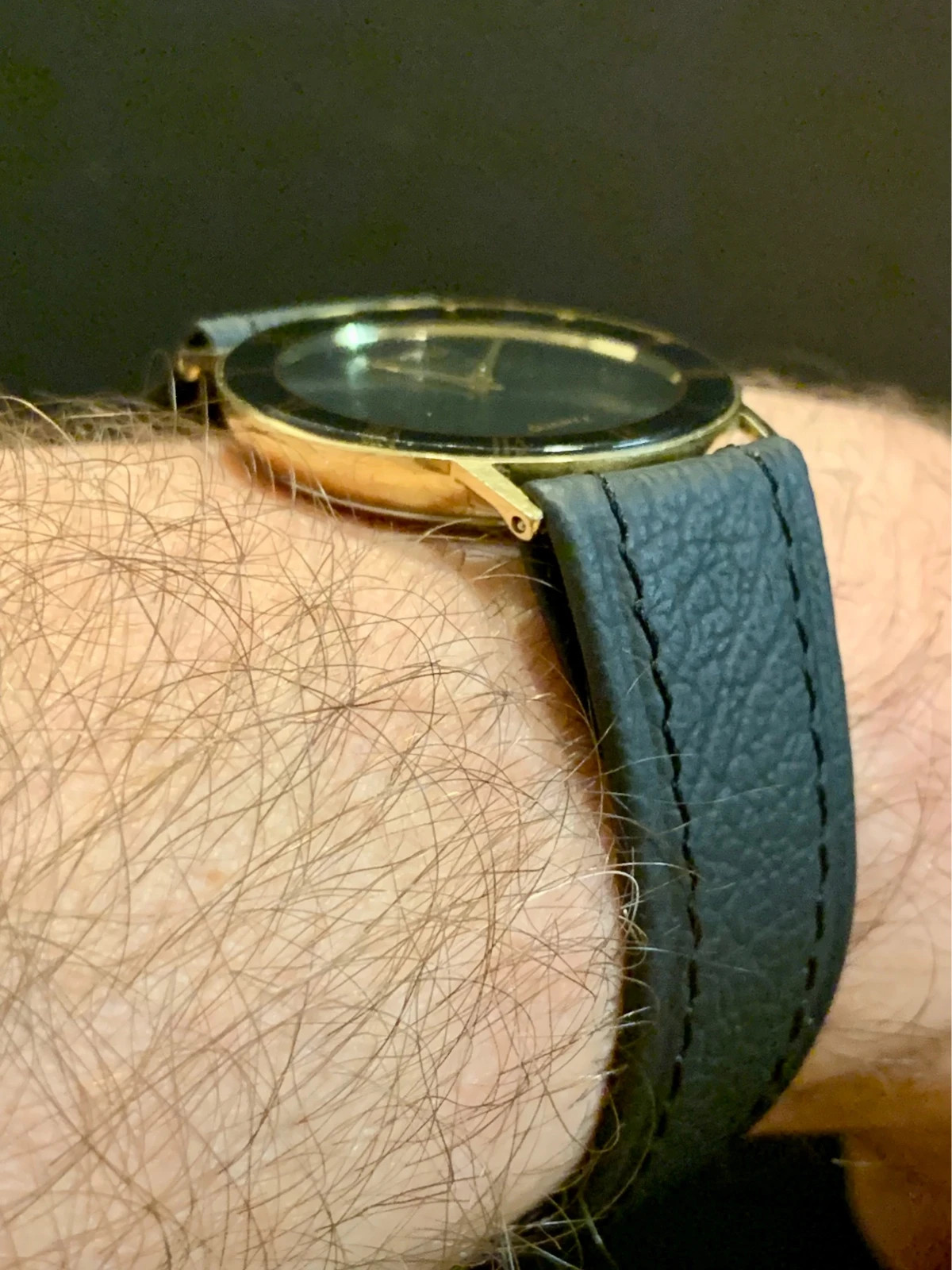 Accurist Ultra Slim Watch 31mm Black Dial Gold Tone New Leather Strap Working