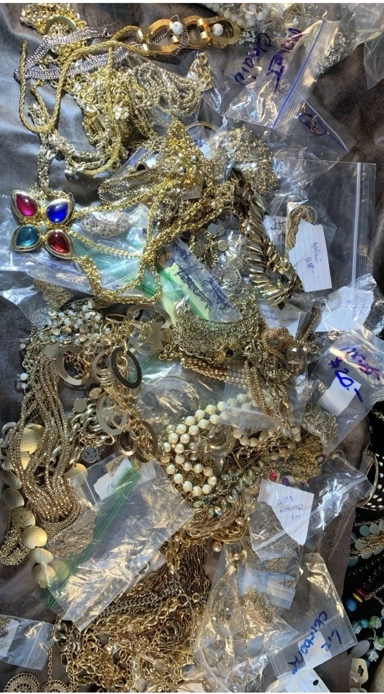 6+ Lbs. POUNDS Unsearched Huge Lot Jewelry Vtg-Now Junk Art Craft Treasure Hunt