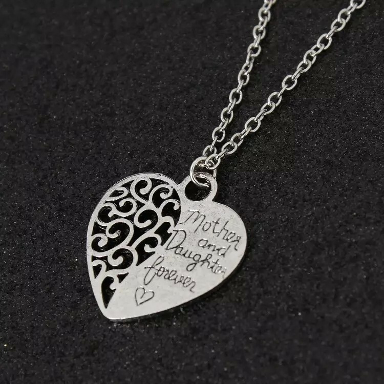 New Personality Fashion Eternal Love Pendant Necklace Peach Heart Vintage Women