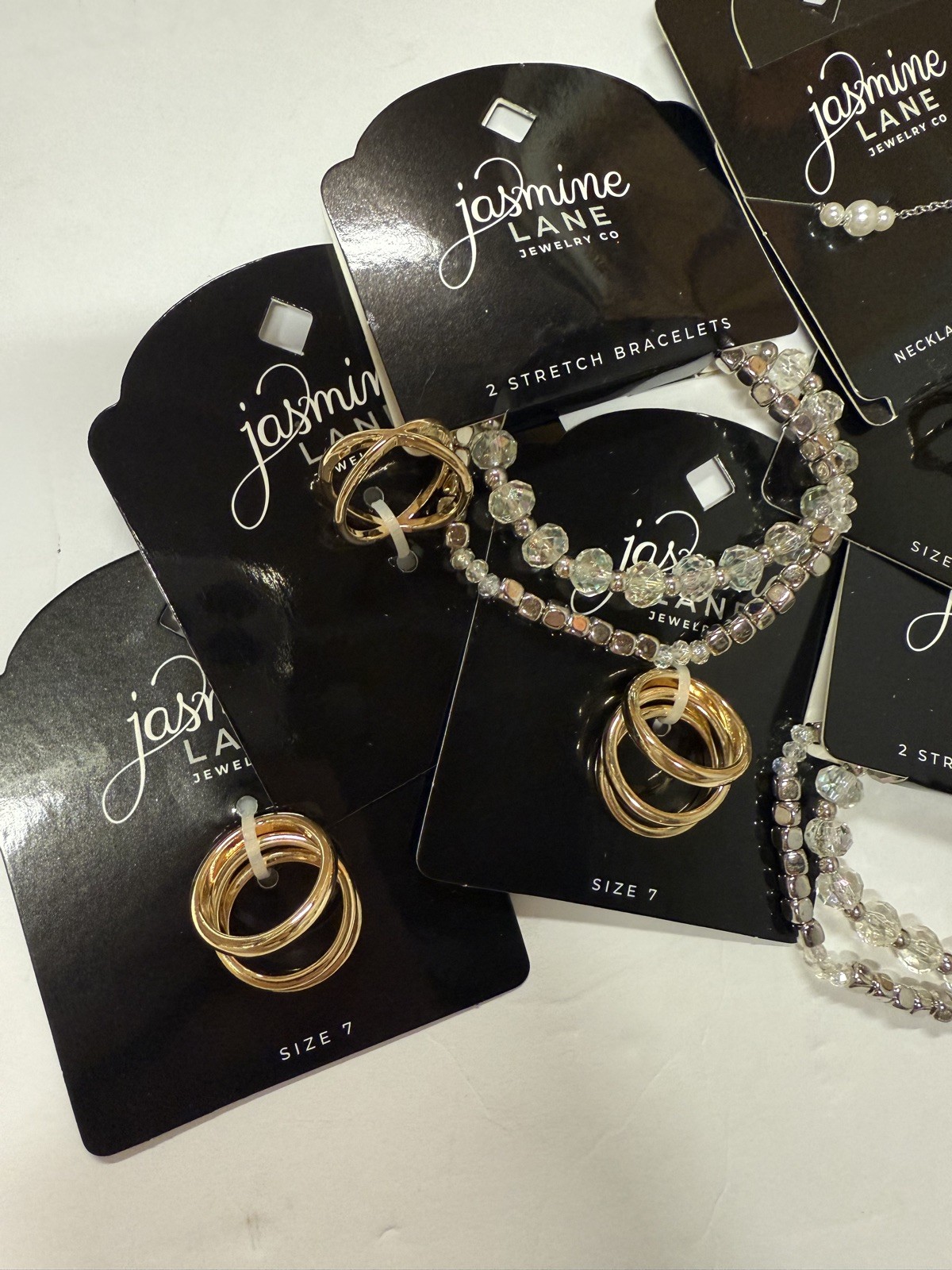 Bulk lot wholesale job lot jewelry 50 pieces necklace bracelets rings free fast