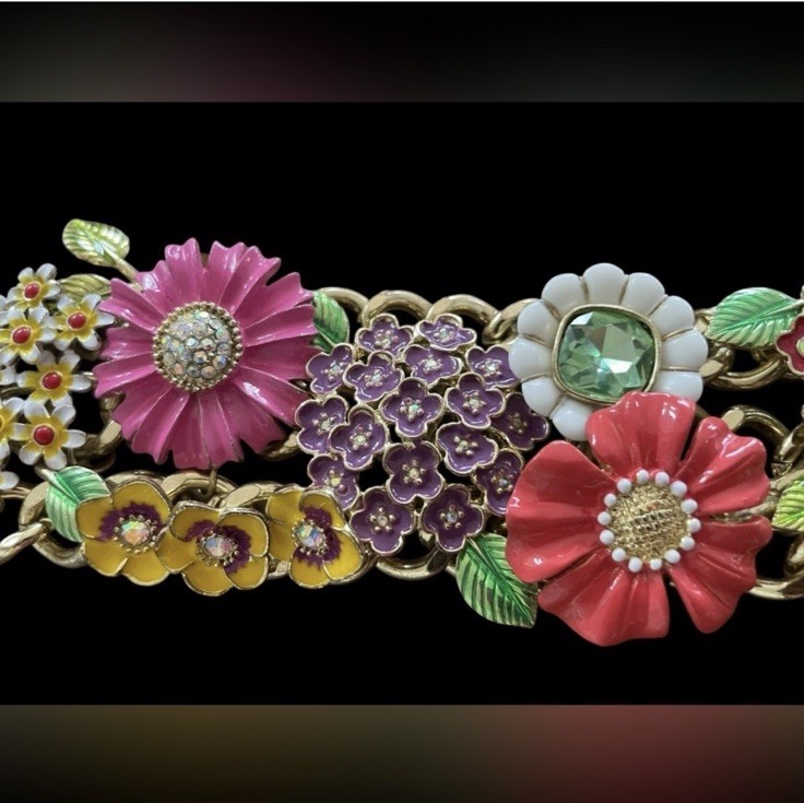 BETSEY JOHNSON Rare Floral Bouquet Gold-Tone Bracelet
