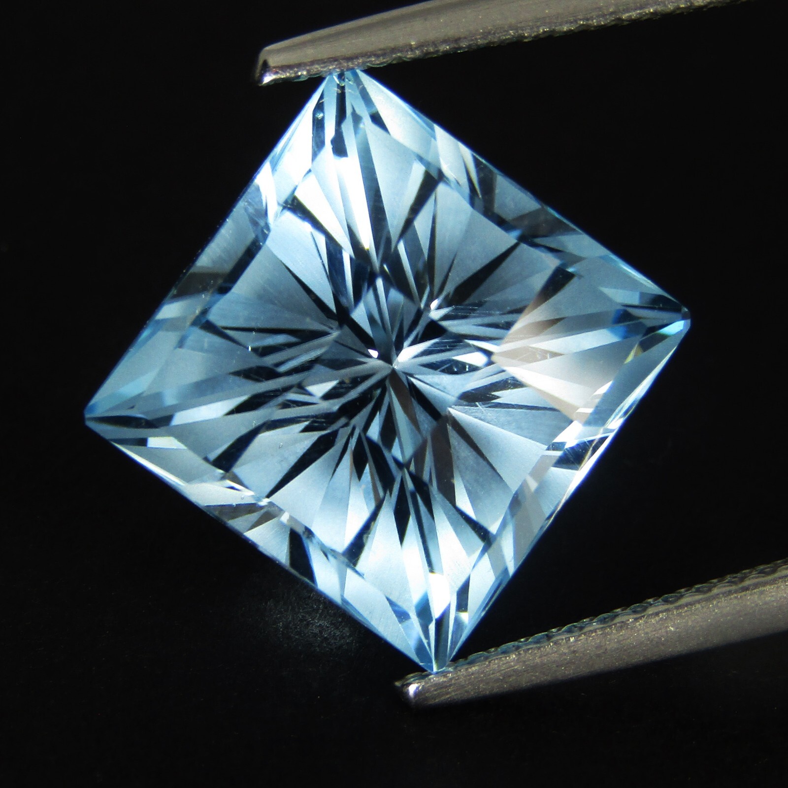 11.30Cts Glorious Natural Sky Blue Topaz 11.2mm Pixel Cut Loose Brazil Gemstone
