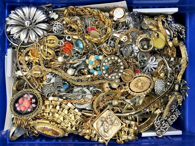 10 Pounds Unsorted Jewelry Making Lot Some Wearable Resell Mixed In Junk Tangled