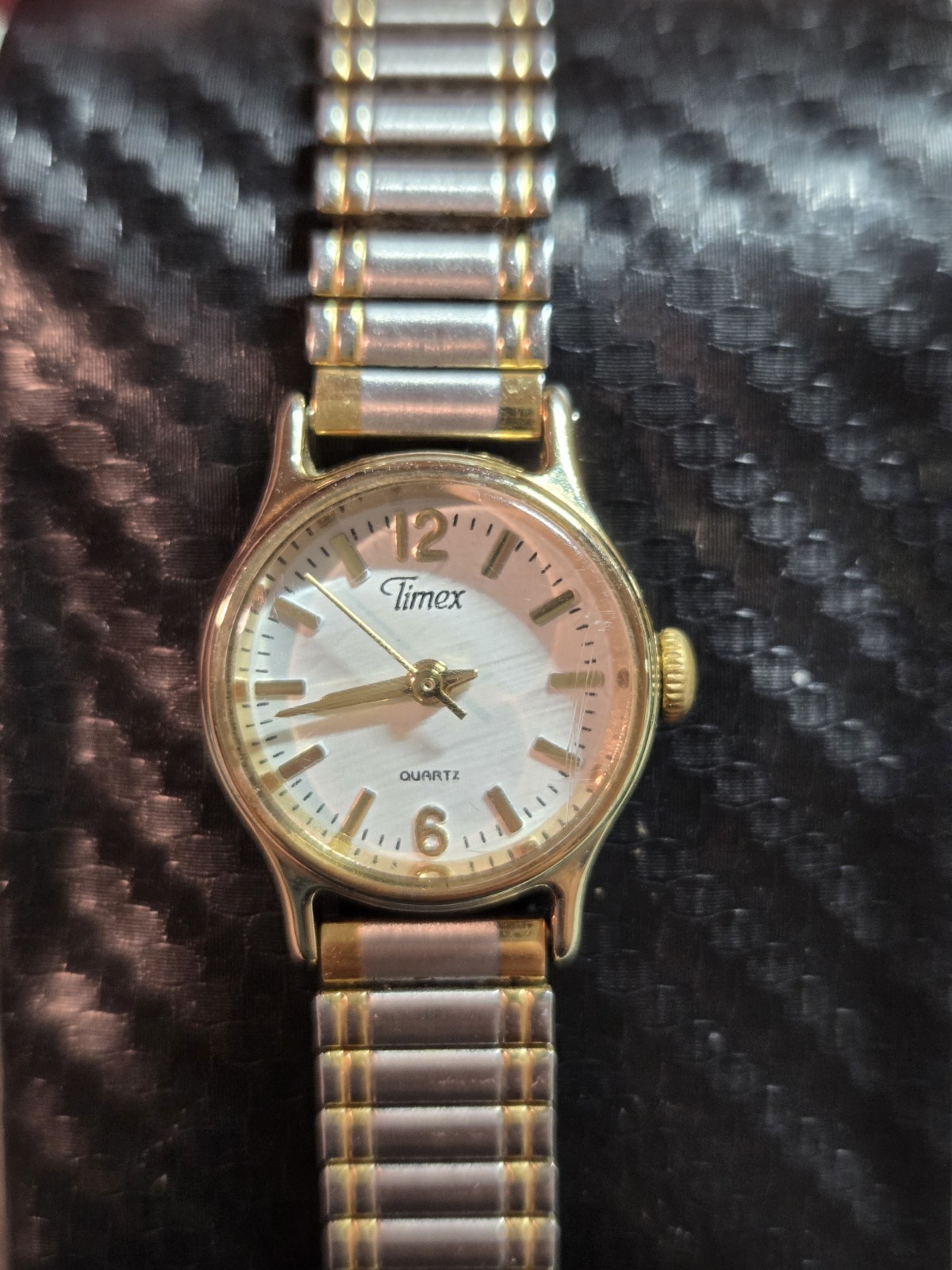 Women’s Vintage Timex Two-Tone Expansion Band Watch – Water Resistant
