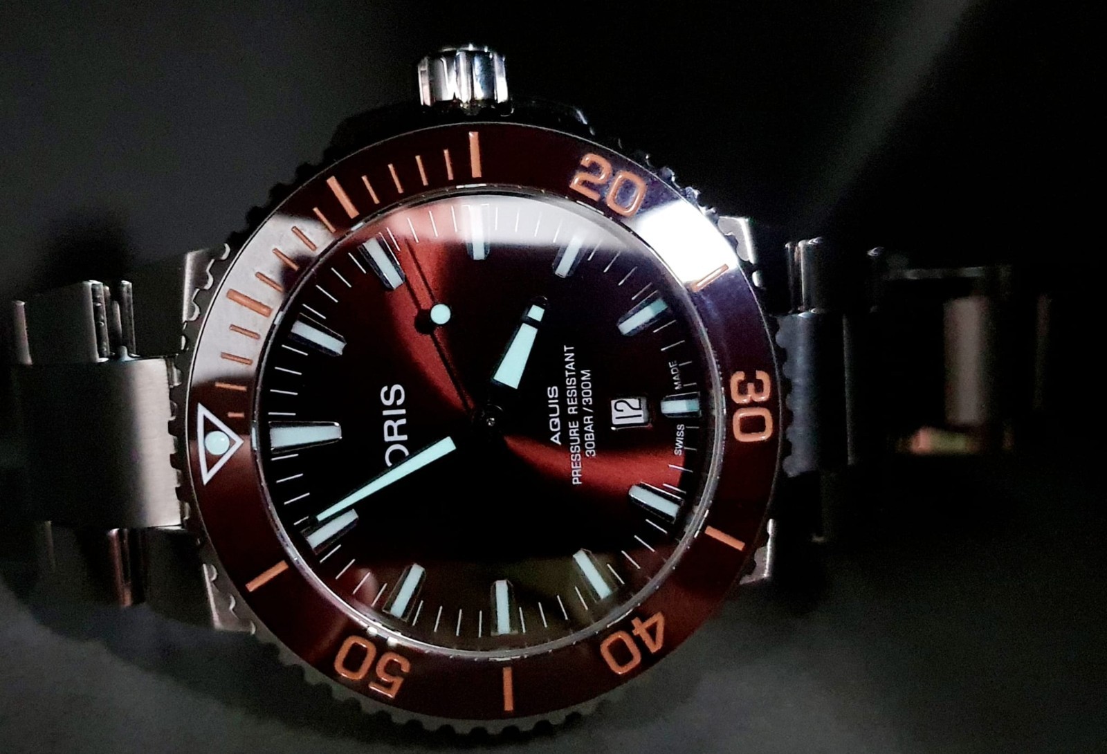 Oris Aquis Brown Dial Men’s Watch – 01 733 7730 4152 07 8 24 05PEB