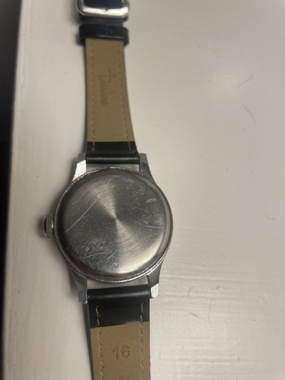 VINTAGE SIMTHS MILITARY WATCH MADE IN GREAT BRITAIN