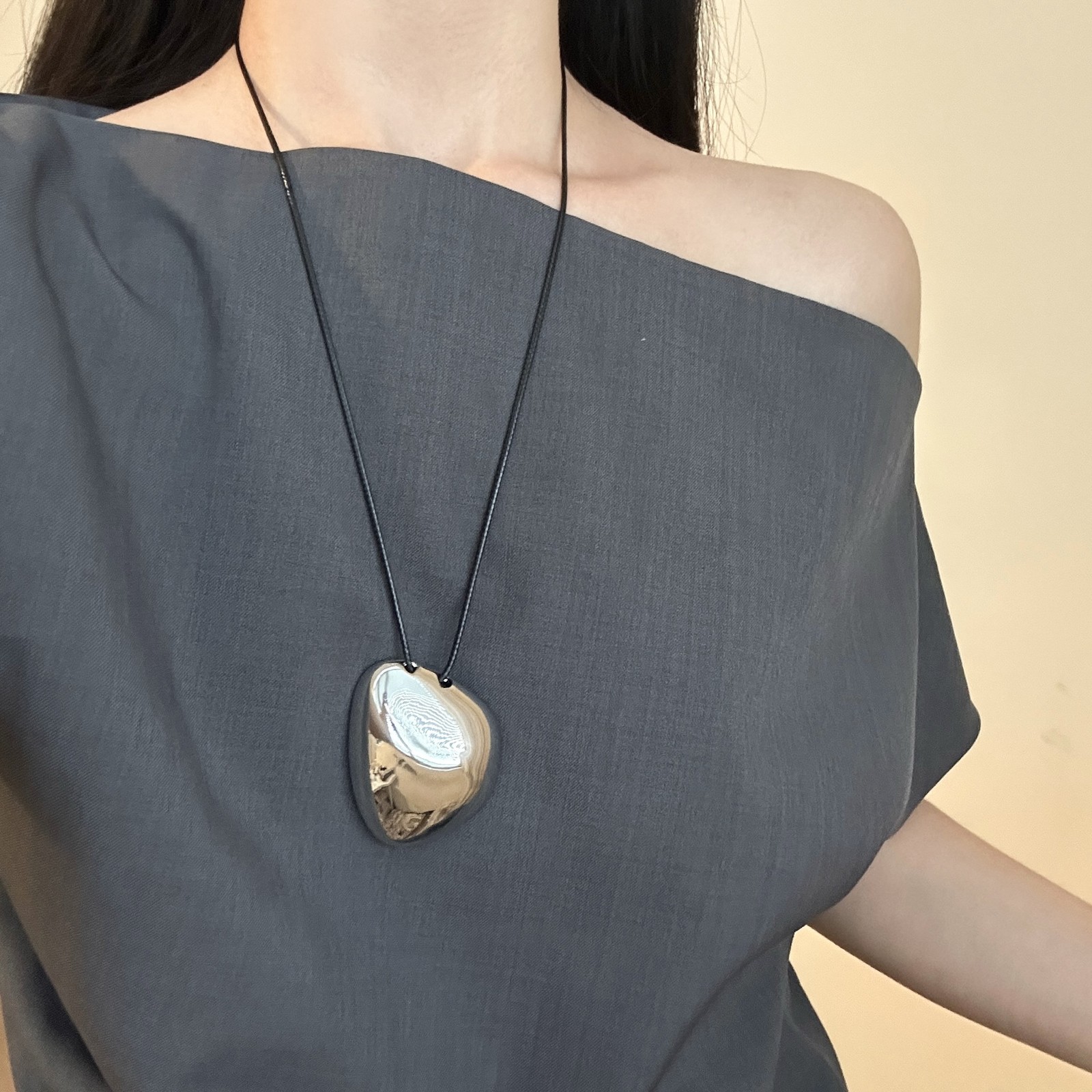 Gold Silver Sculptural Pebble Pendant Necklace Chunky Modern Statement Jewelry