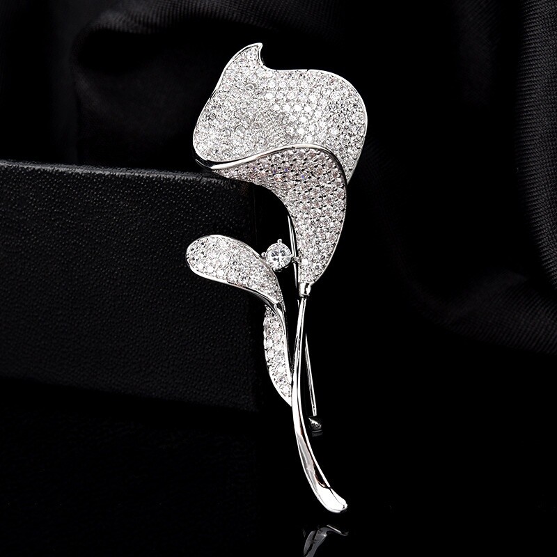 Women High-end Tulip Bouquet Brooch Lily Corsage Female Elegant Pin