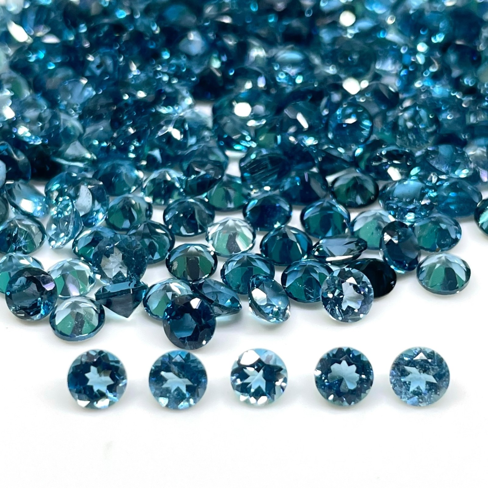 VVS 15 Pcs Natural London Blue Topaz 4mm Round Cut Loose Gemstone Wholesale Lot