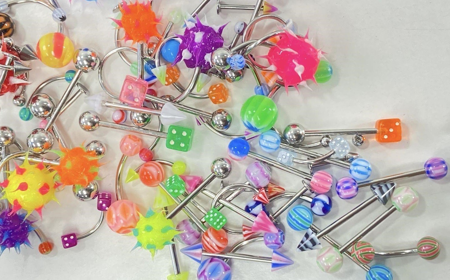 100+ Pieces of Body Piercing Jewelry – Belly/Tongue/Eyebrow/Tragus & Others!