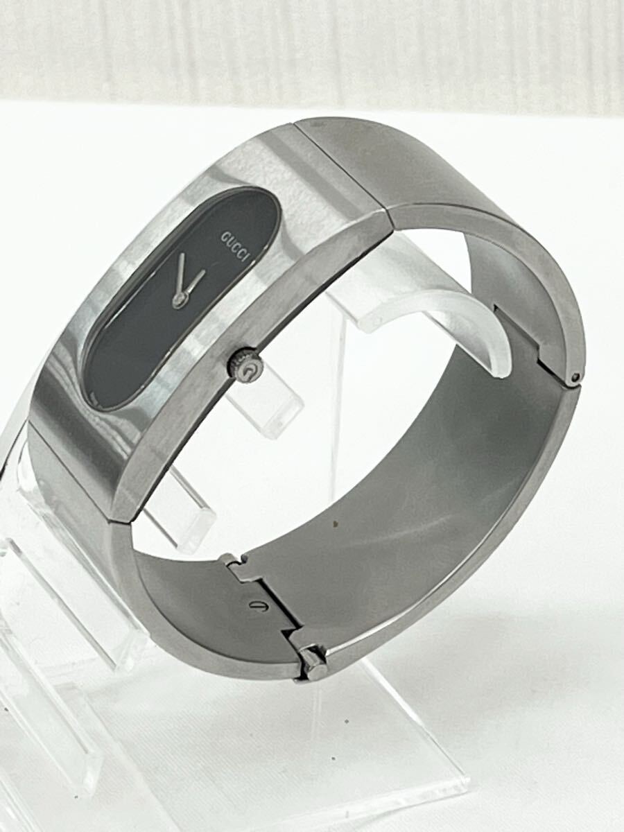 Gucci 2400L Black Dial Silver Bangle Quartz Ladies Watch