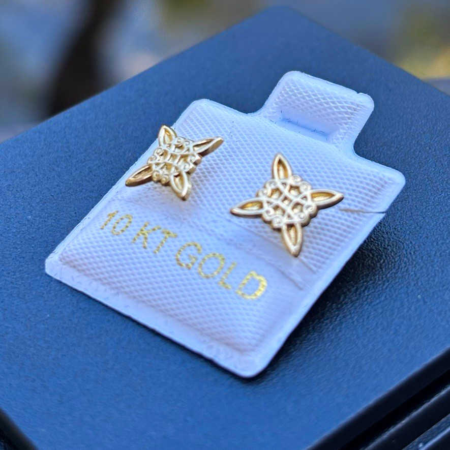 10K Yellow Gold Star Stud Earrings Pair Lobe No Stone