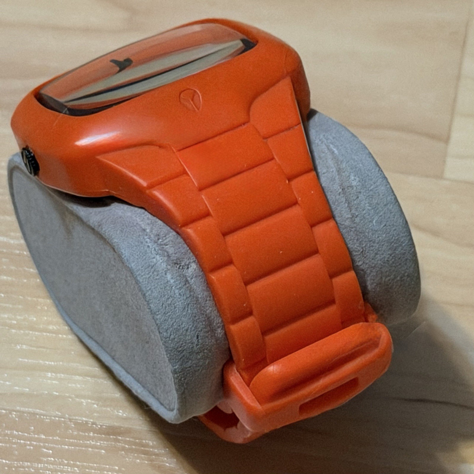 Nixon The Rubber Player “Yes It’s Real” Orange Surf Men’s Analog Watch RUNNING
