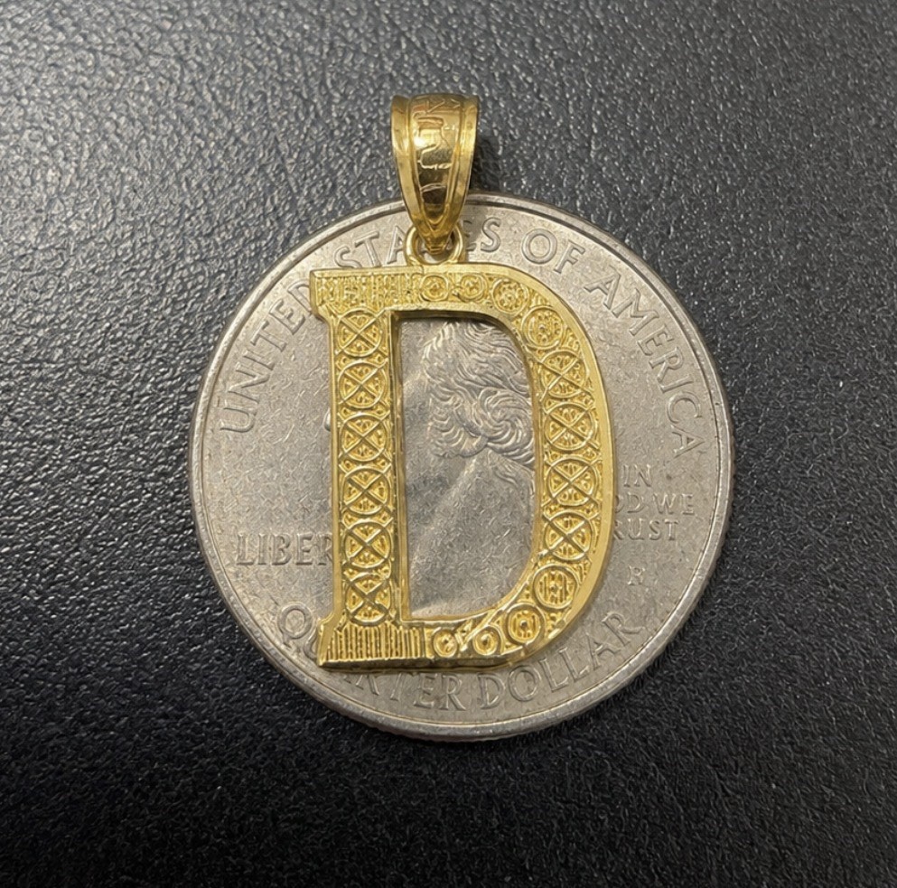 10kt Gold Letter D 0.9gm