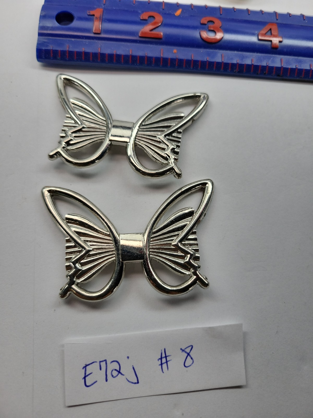 Pair Of Vintage Butterfly Brooch Pins Silver Tone Very Light weight unbranded