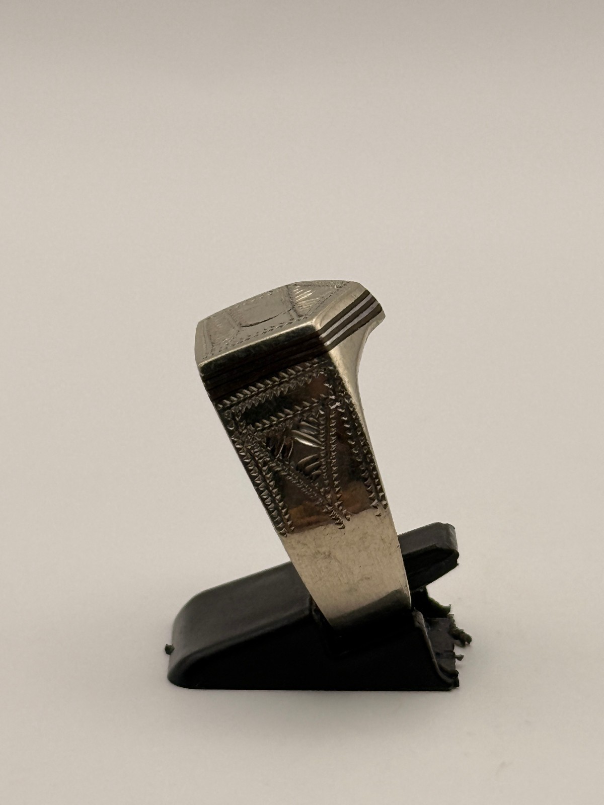 Rare Amazigh Berber Handmade Antique Ring – Authentic Moroccan Tuareg Jewelry!