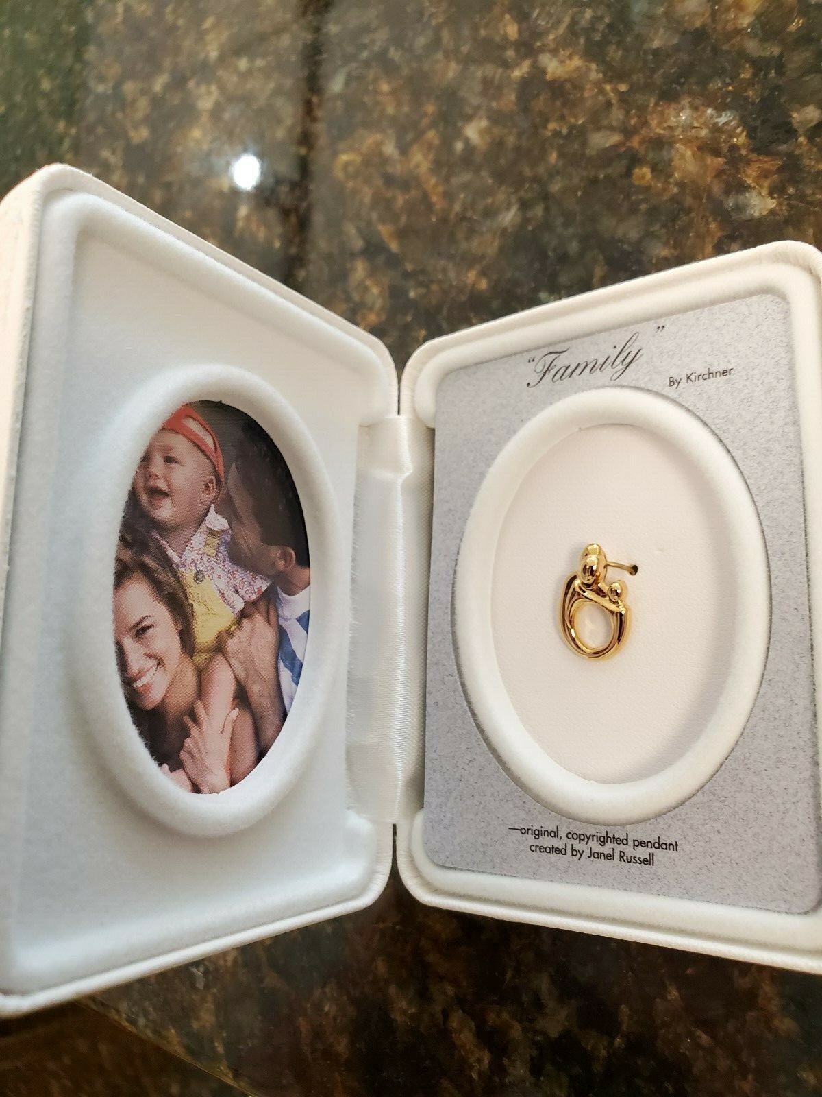 Mother and Child® Family Original Janel Russell 14KT. Gold Small Pendant