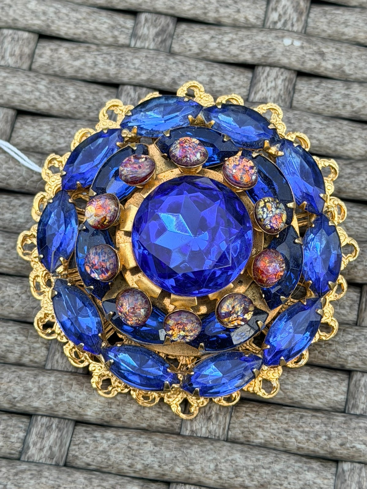 Vintage Unsigned Austrian Blue Art Glass Rhinestone Layered Filigree Brooch