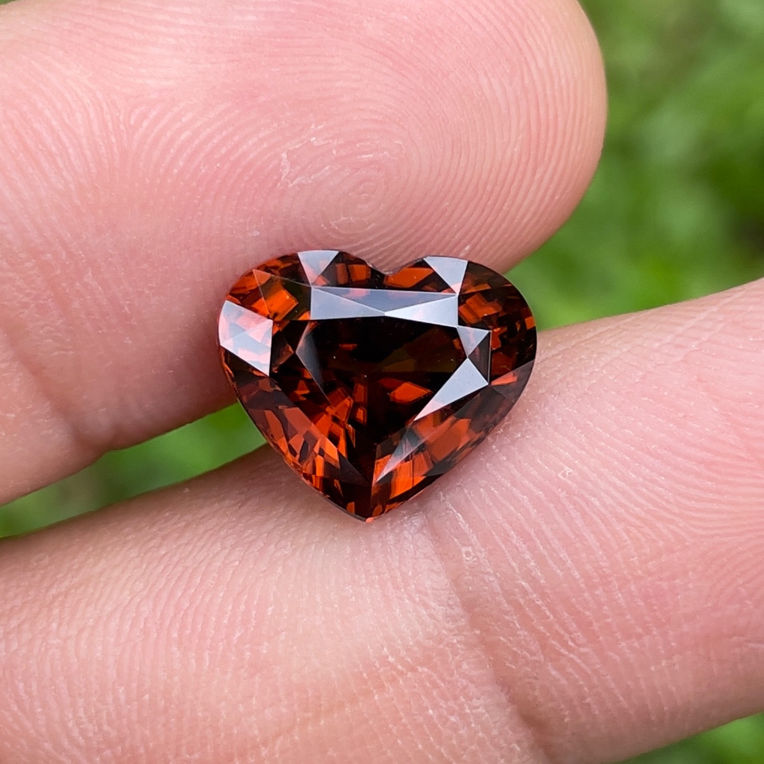 Natural Zircon 7.93 ct / No Heat / Tanzania