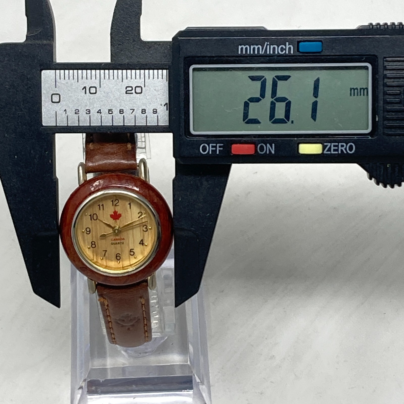 Canada Watch Women 26mm Maple Leaf Wood Leather Band New Battery 7.5″