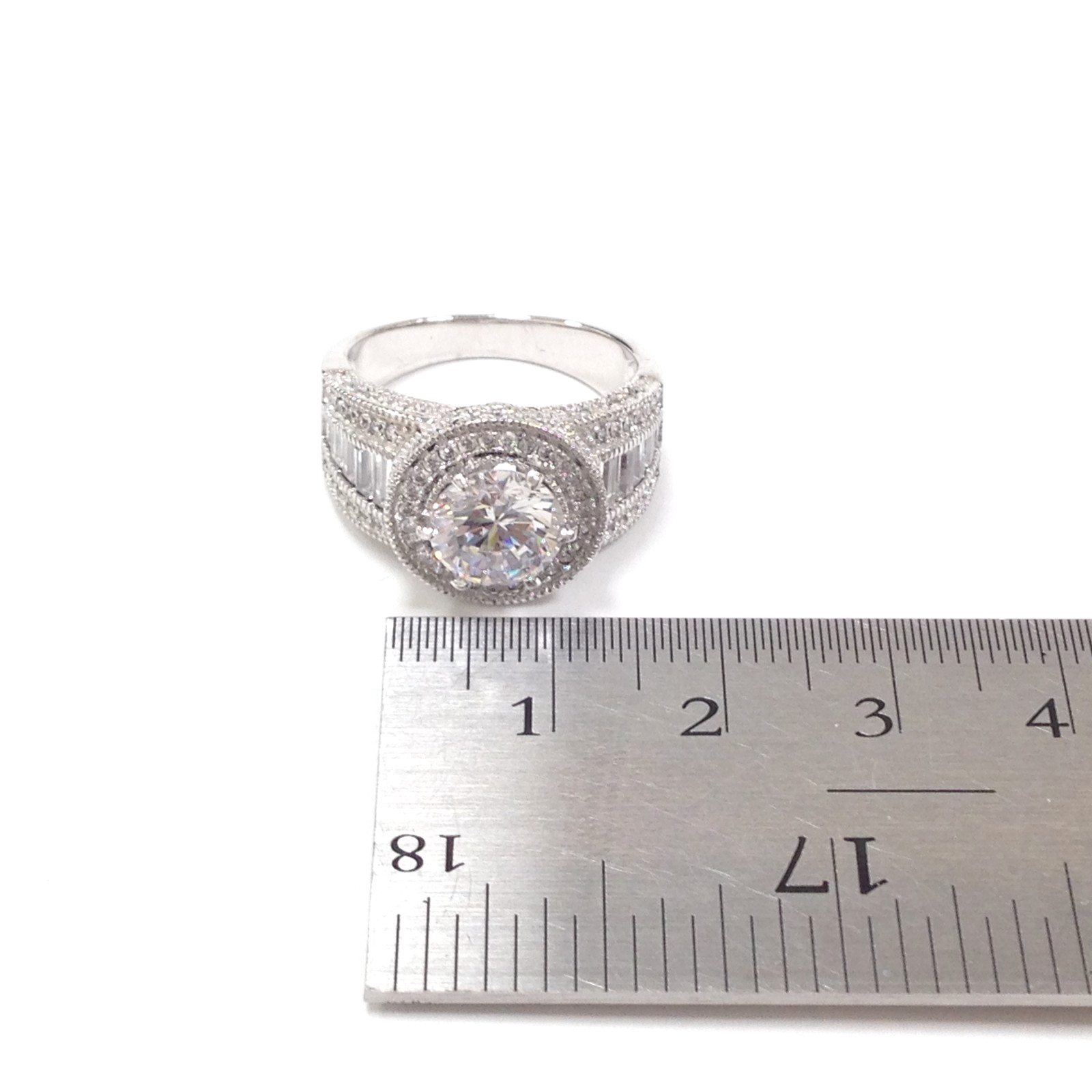 FZN Fuzion Creations 925 Sterling Silver Round Clear CZ Engagement Ring Sz 7.75