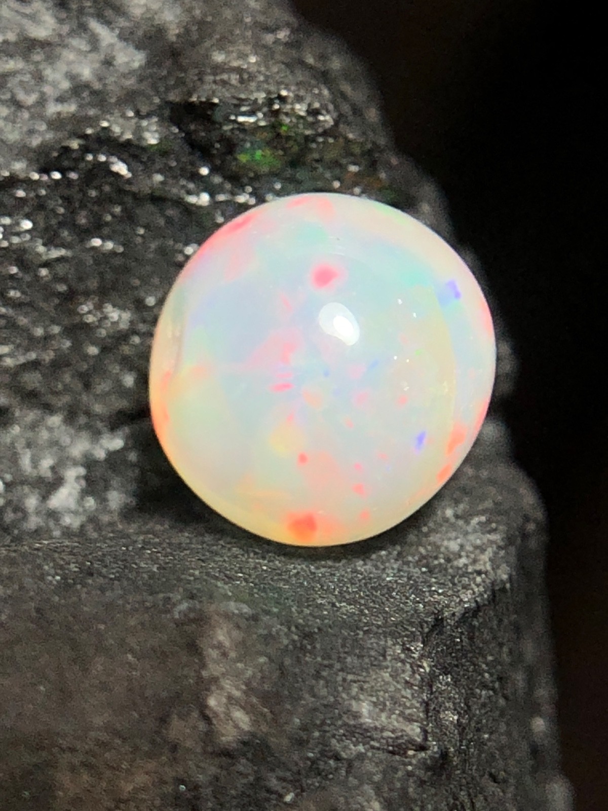 Natural White Ethiopian Opal Sphere, 6 MM 0.90 Ct Rainbow Fire Opal Ball