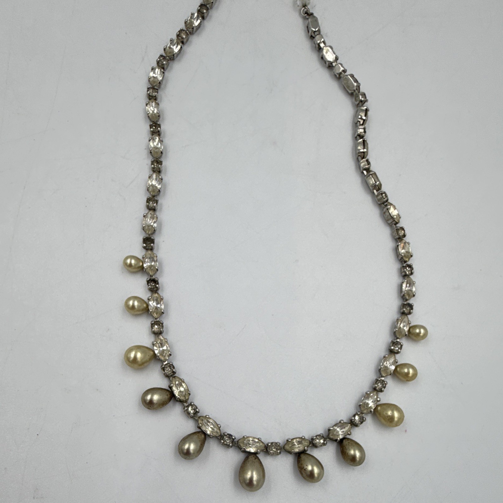 Vintage Crystal & Imitation Pearl Teardrop Dangle Necklace Silver Tone 17 “