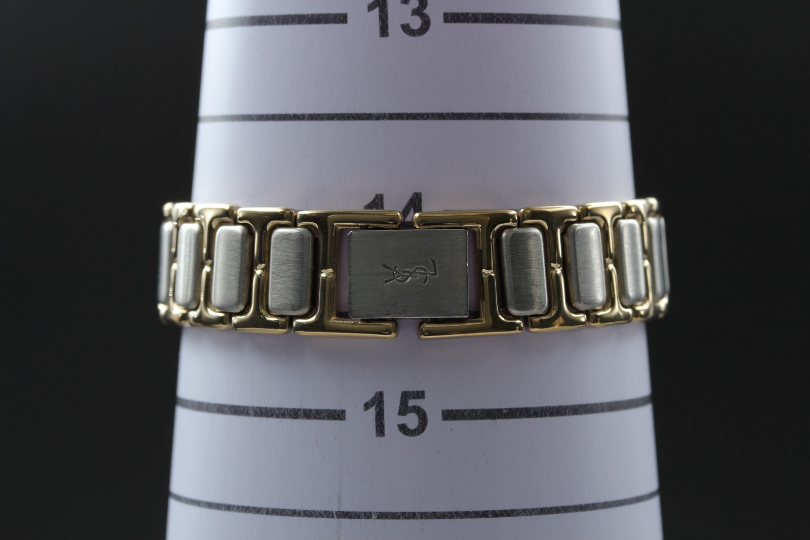 Vintage [N MINT] Yves Saint Laurent 2200-229789Y White 24mm Quartz Ladies Watch