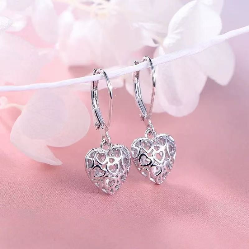 Fashion Silver Plated Alloy Hollow Lace Heart-shaped Drop Dangle Earrings Snap