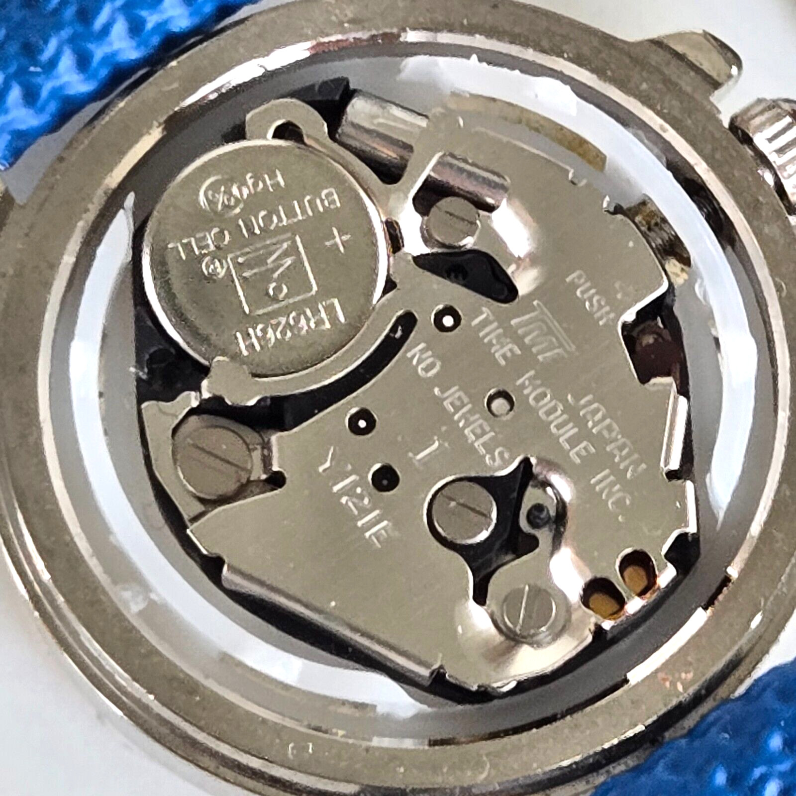 Save The Children Collection Ladies Quartz Watch New Battery Concepts in Time