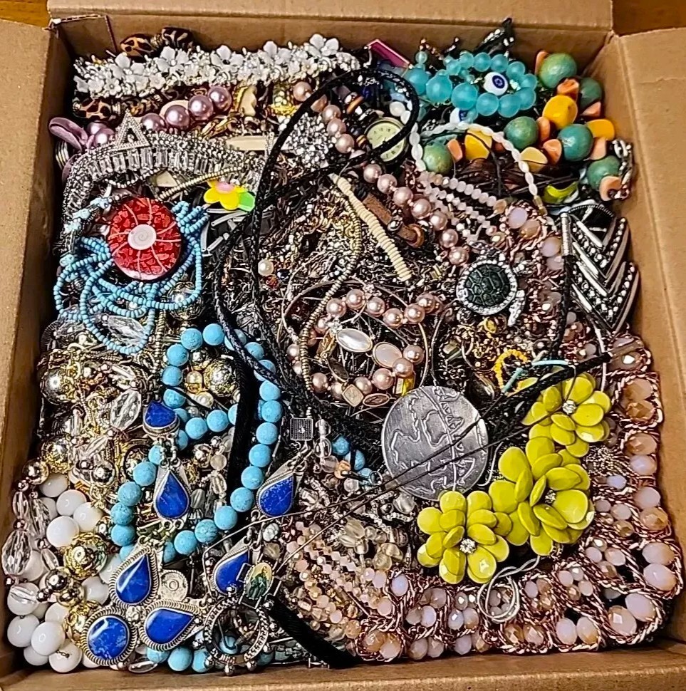 Tangled Unsearched Huge Jewelry Lot VTG Vintage & Mod Junk & Good Mix Resell Fun