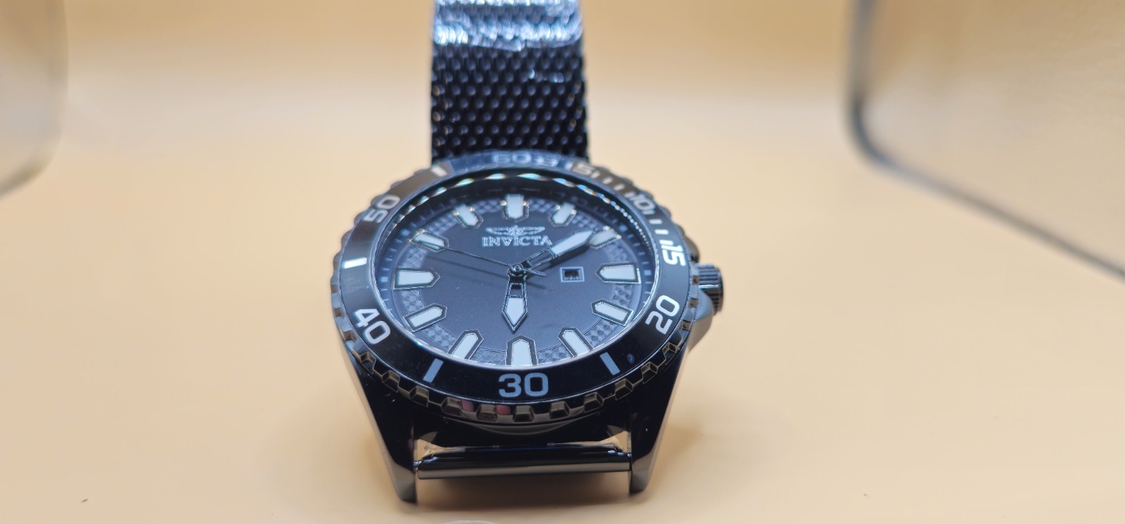 Invicta Pro Diver 46903 Men’s Watch 46mm Black Dial Black Mesh Bracelet Quartz