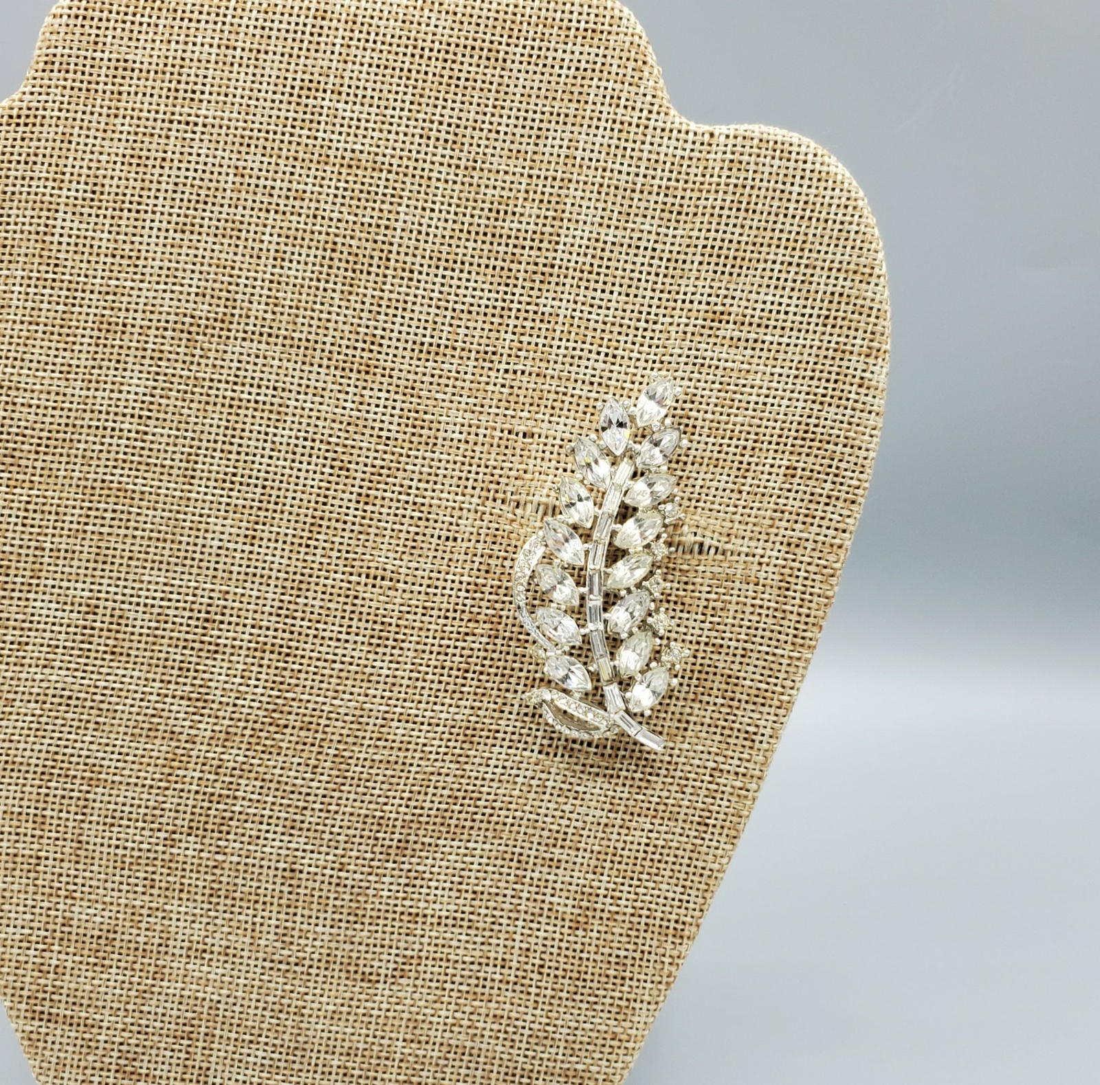 1950’s Unsigned Designer Clear Marquise Baguette Feather Leaf Brooch