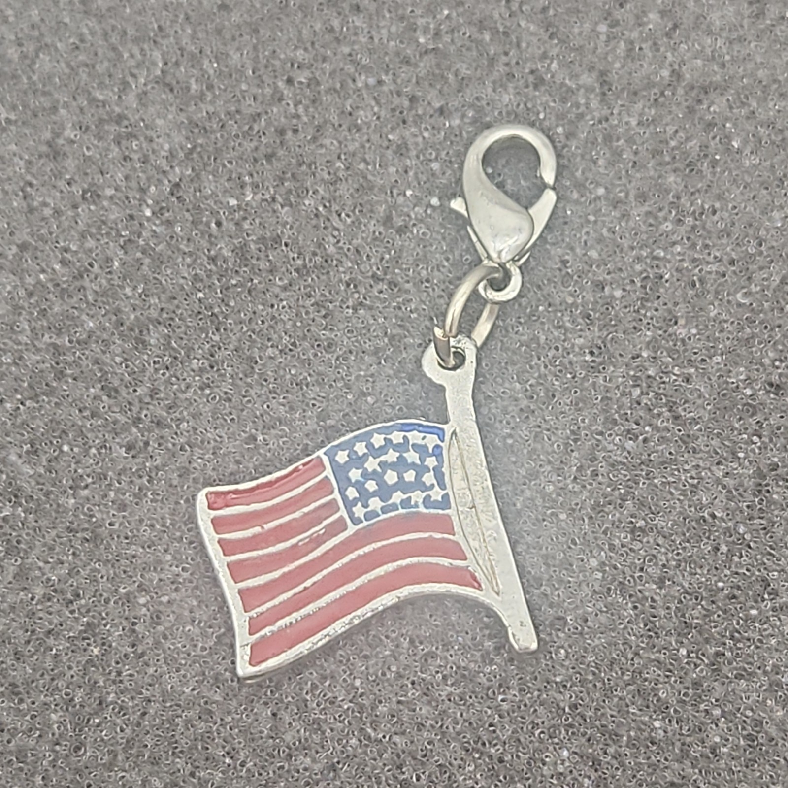 Pendant Silver Color United States US Flag Charm Colored Necklace Lobster Claw